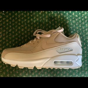 NWT - Men’s Nike Air Max 90 - Beige/Nude